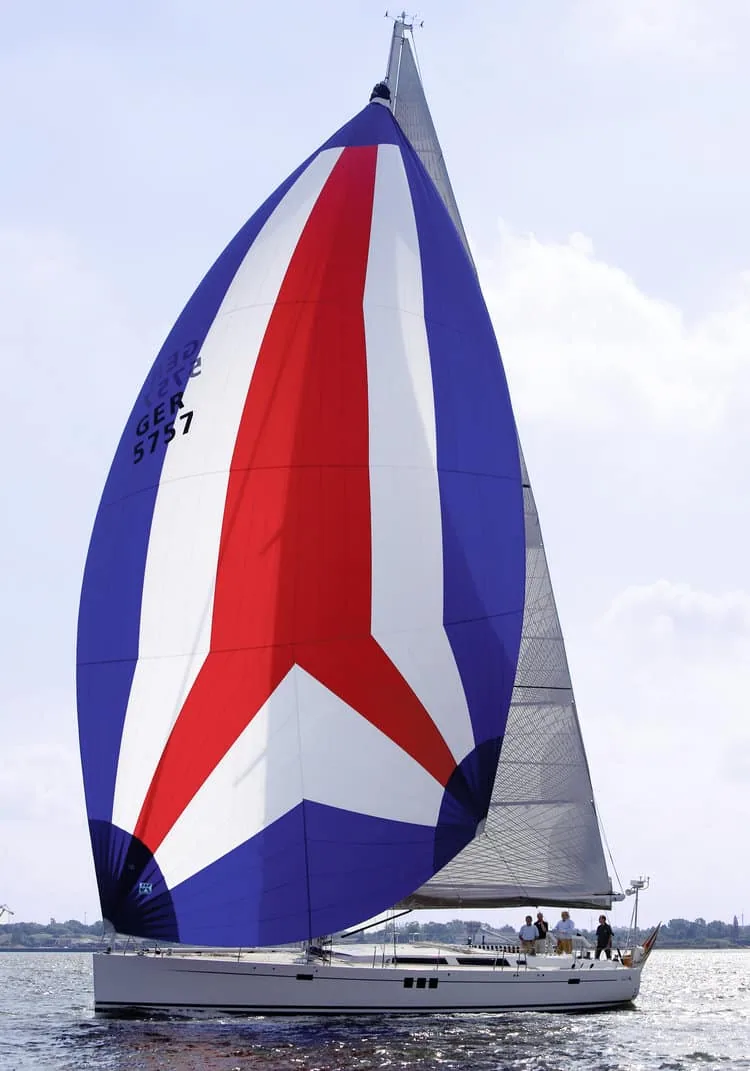 Cruising spinnaker in a bold two-colour panel design