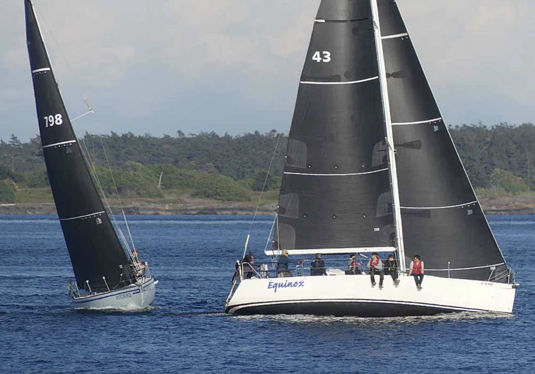 J/109 EQUINOX and Windward 30 PITORAQ crossing on starboard and port under Titanium sails