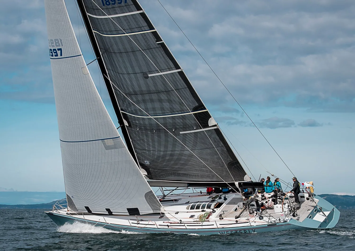 Santa Cruz 70 WESTERLY, 18997, upwind under a black X-Drive® carbon mainsail and grey Tape-Drive No. 2 genoa, crew on rail
